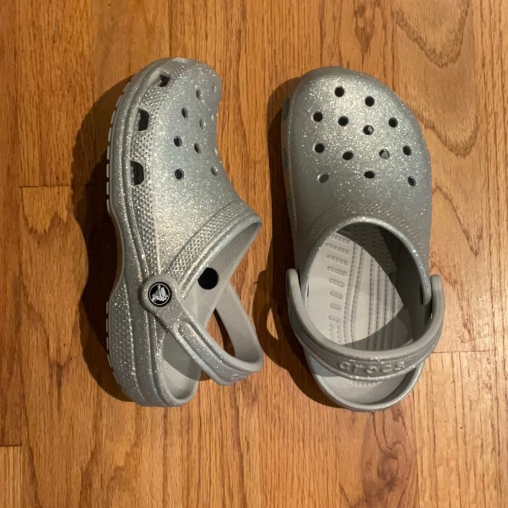 CROCS - Big Kids Classic Clog - Glitter - J 4 Size - heel to toe 8 7/8” NWOT
